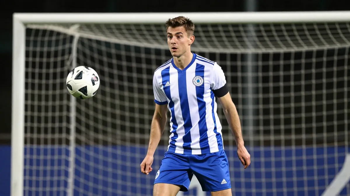 Samson Tovide is drawing interest from clubs after leaving Colchester United, with manager Danny Cowley confirming the...