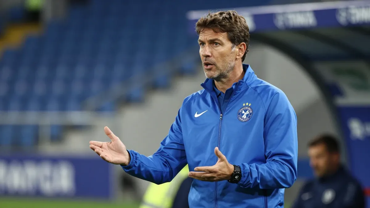 Danny Cowley says managing Colchester United is a privilege as his team, sitting 8th in League Two, gets ready for...