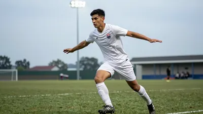 Former Colchester United forward Conor Wilkinson has joined Boreham Wood on a short-term loan deal until mid-December