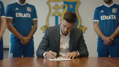 Noah Chilvers departs Colchester for Oldham signing